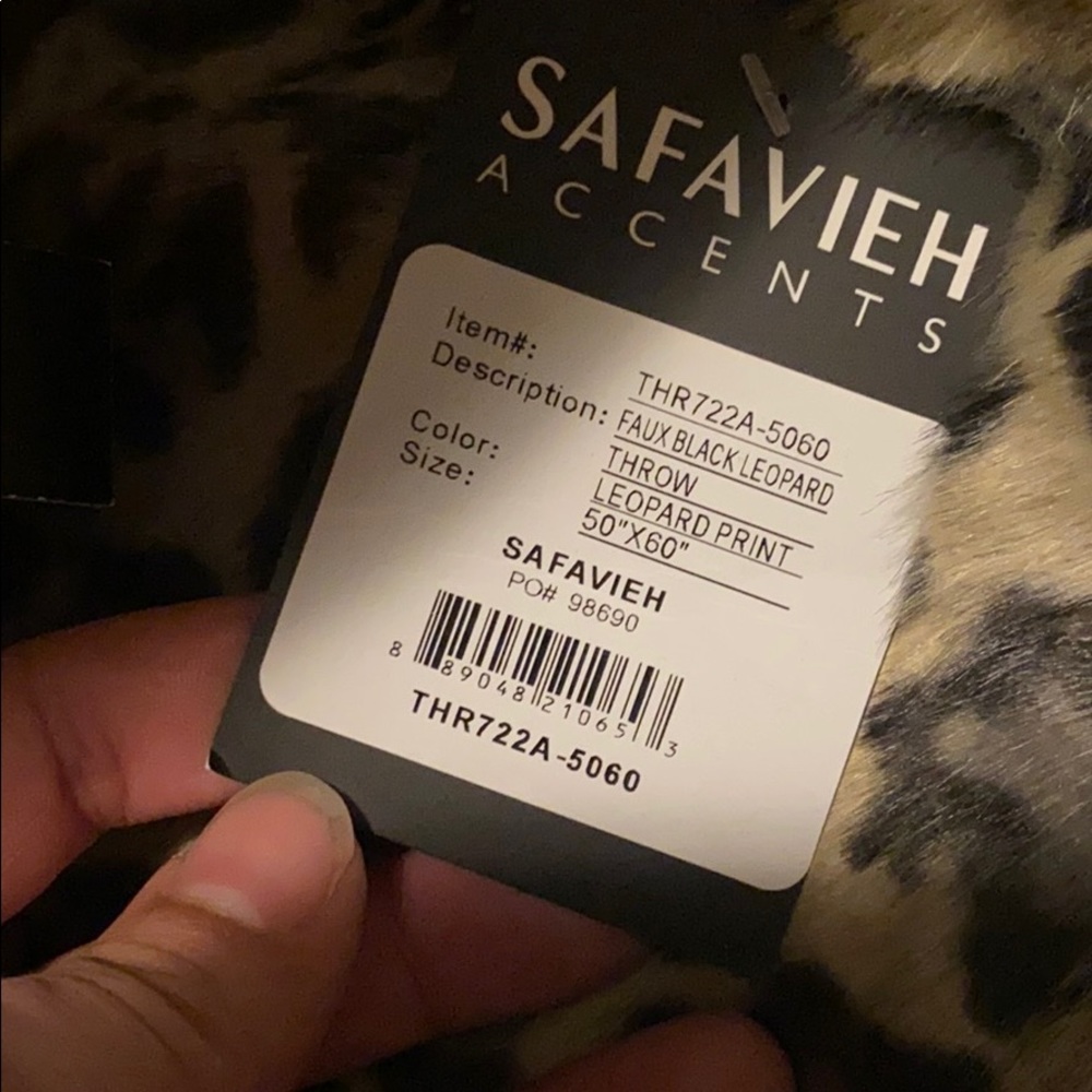 Leopard Throw - Picture 4 of 4